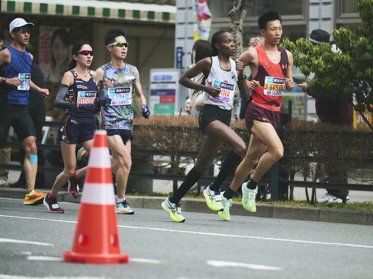 2023年の東京マラソンを走る細田　©Yuki Suenaga