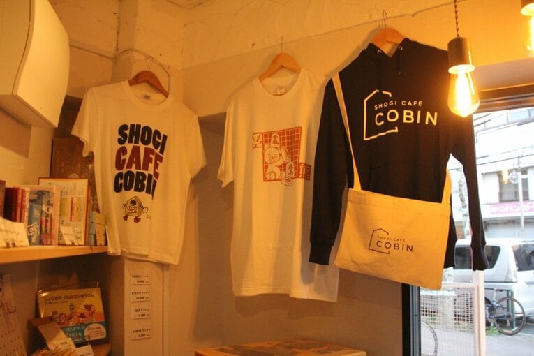 “藤井聡太五冠ブーム”の一方で…「リアルでもカジュアルに気軽に指せる場所があればいいな」将棋カフェの願いとは(13)