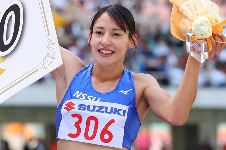 静岡国際陸上の女子400ｍで日本記録超えのレコードを叩き出した日体大3年のフロレス・アリエ。現在、日本国籍取得中の新星が秘めた可能性とは ／ photograph by AFLO