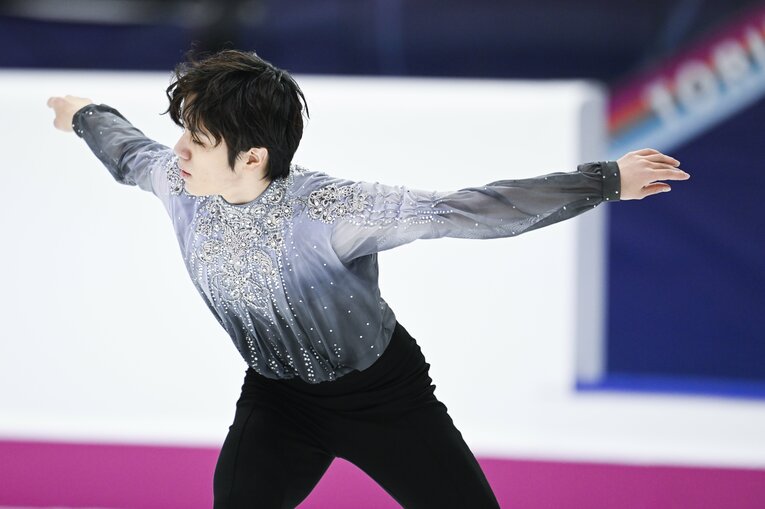 「昌磨のマジックを見せて！」世界王者・宇野昌磨を奮起させたランビエル・コーチの激励…300点超えに「スーパーエキサイティング」(28)