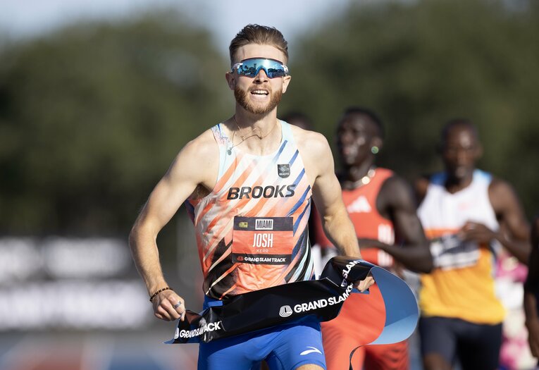 パリ五輪では男子1500m銀だったジョシュ・カー　©Getty Images