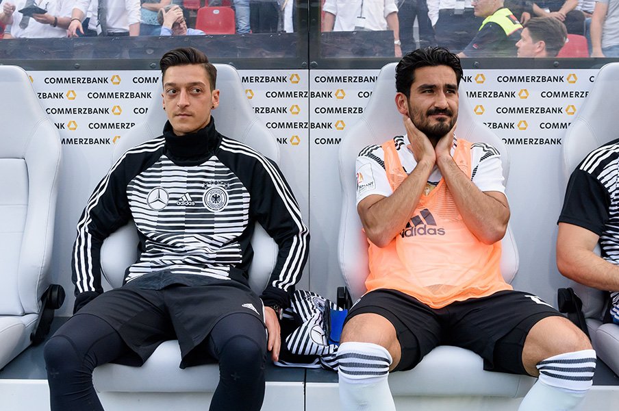 トルコ系ドイツ人のギュンドガン。自国サポのブーイングと“寛容性”。<Number Web> photograph by Getty Images