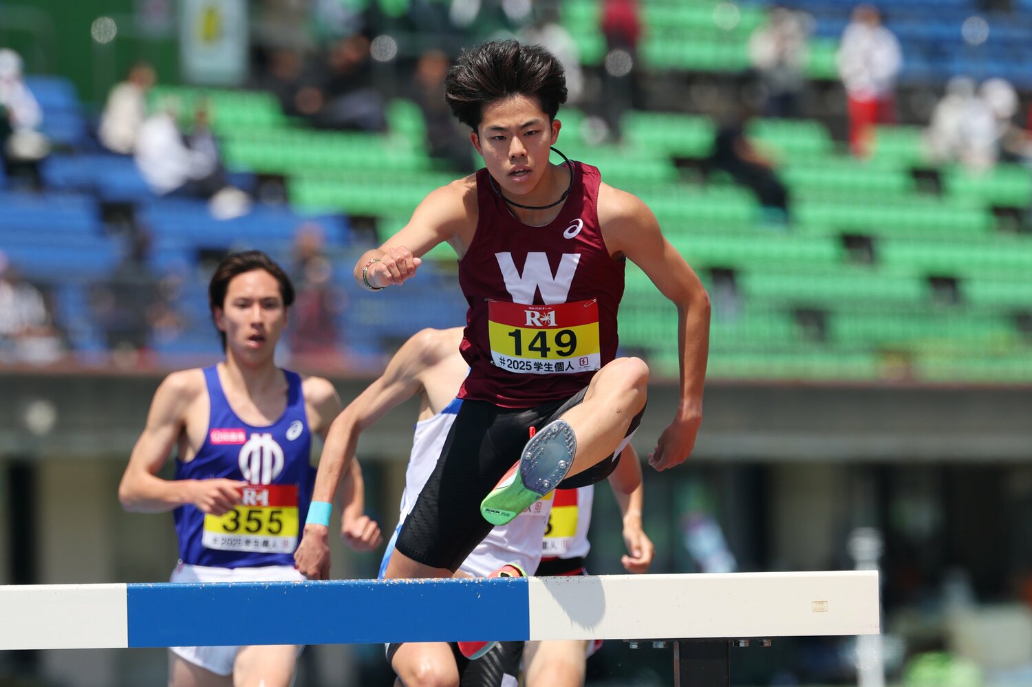 関カレ決勝は欠場したものの、3000mSCを中心に非凡な才能を見せている佐々木。美しいハードリングも武器　©AFLO