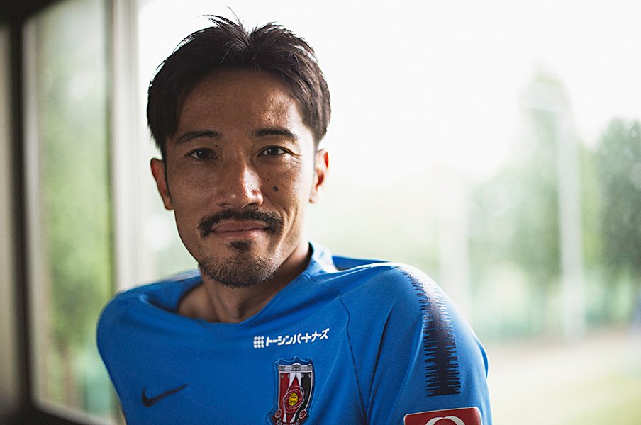 まだまだ谷間の世代は終わらない 阿部勇樹38歳 笑顔で語れる理由 サッカー日本代表 Number Web ナンバー