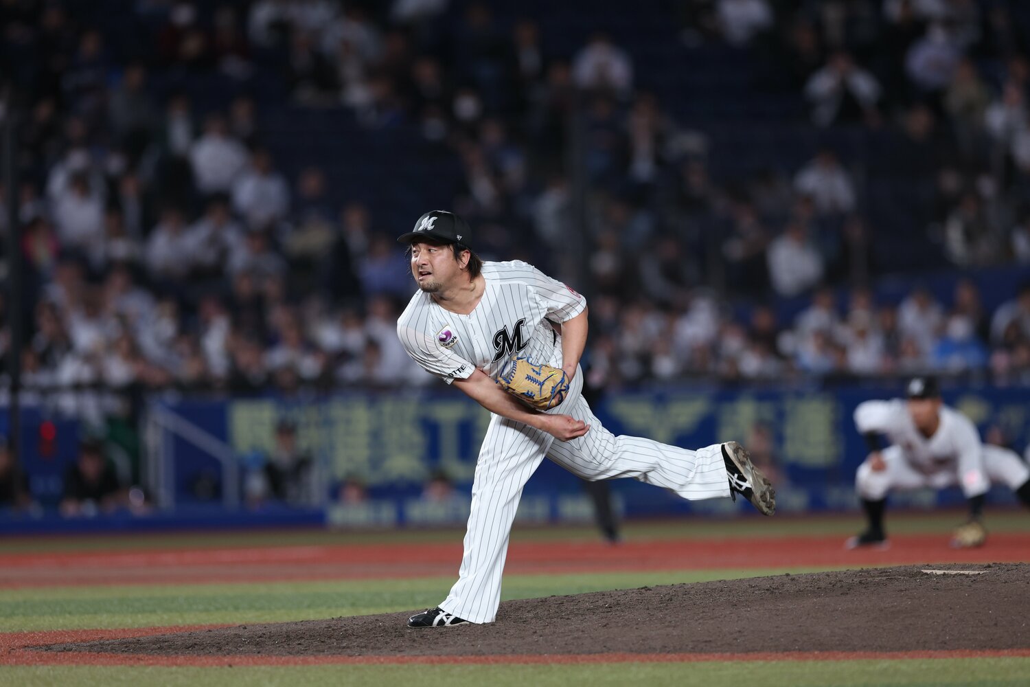 気迫の込もったピッチングを見せた澤村　©︎Chiba Lotte Marines