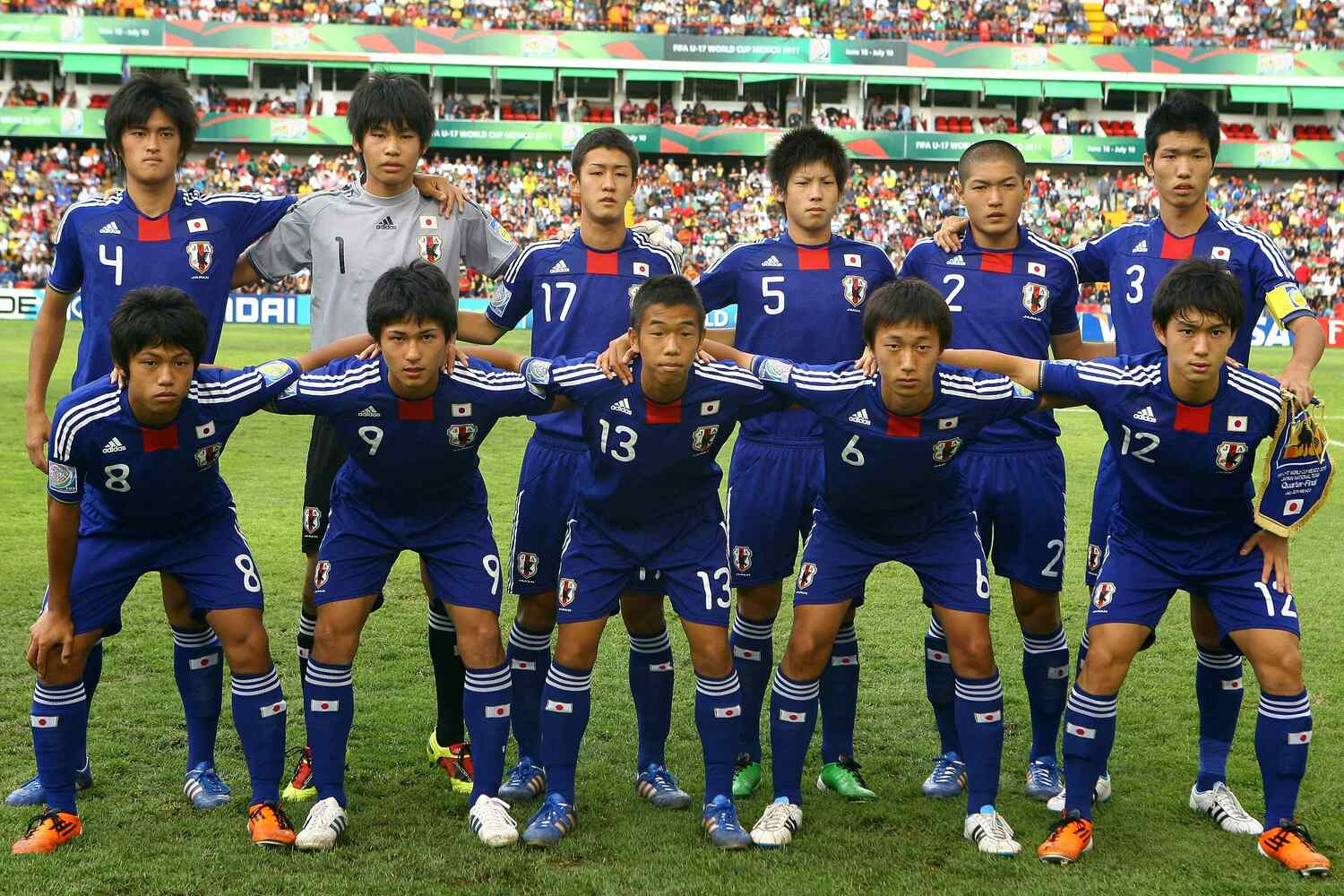 2011年、U-17W杯に出場する早川（前列一番右）。南野拓実（9番）ら今や日本代表やJリーグで主軸を張る選手たちが揃っていた　©MEXSPORT/AFLO