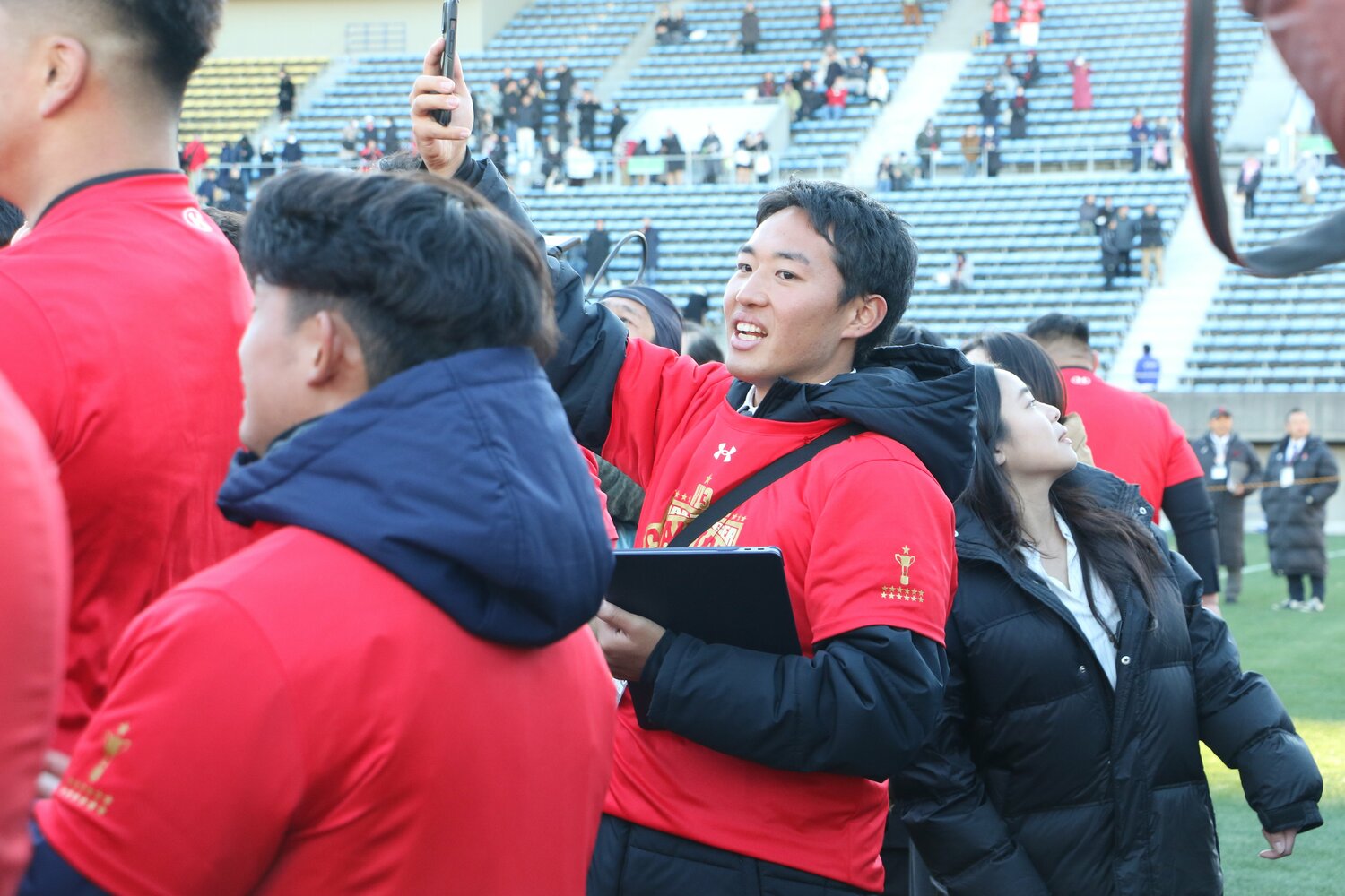 学生レフリー兼分析担当を務める3年生の永田。出身の横須賀高は神奈川有数の公立進学校だ　©Nobuhiko Otomo