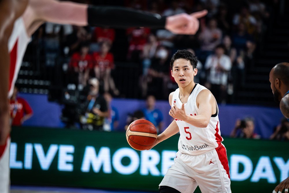 スピードと冷静なゲームメークが魅力の河村　©FIBA