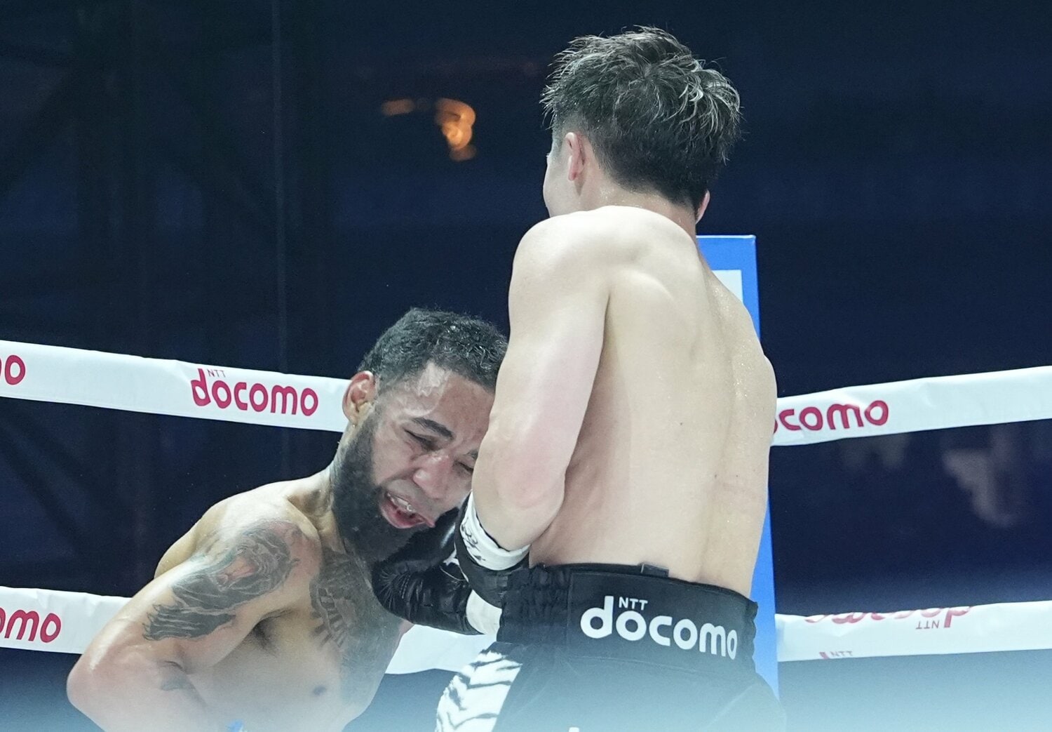 ネリが膝から崩れ落ちた井上尚弥のKOパンチ　©︎Naoki Fukuda