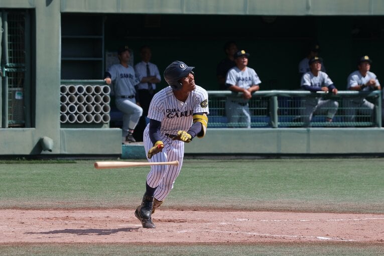 恵まれた体躯からのフルスイングは豪快そのもの　©︎Fumi Sawai
