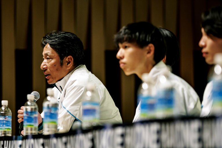 2025年の箱根駅伝優勝後、青学大の原晋監督は実業団の指導者に厳しい批判の言葉を述べた　©Kiichi Matsumoto