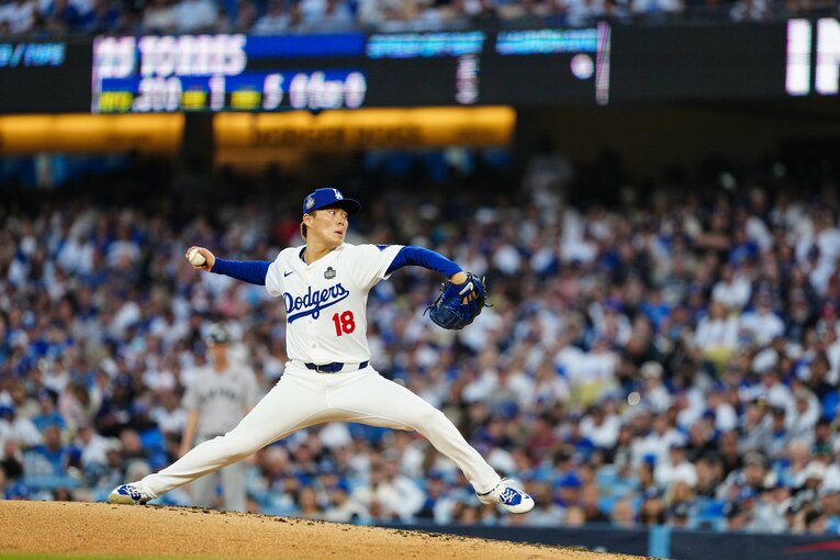 第2戦の山本の好投がシリーズ全体に影響した、とヌートバーは分析する　©Getty Images