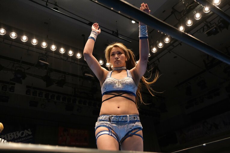 ボンデージ姿でムチ乱打も…“フェリス卒”女子レスラー・雪妃真矢がフリーで始めた新たな闘いとは？「伸び伸びと、怒られてもいいので（笑）」(45)