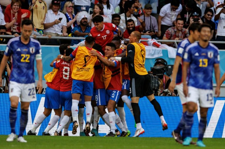 グループステージ第2戦でコスタリカに0-1敗戦となった日本代表 ／ photograph by Kiichi Matsumoto/JMPA