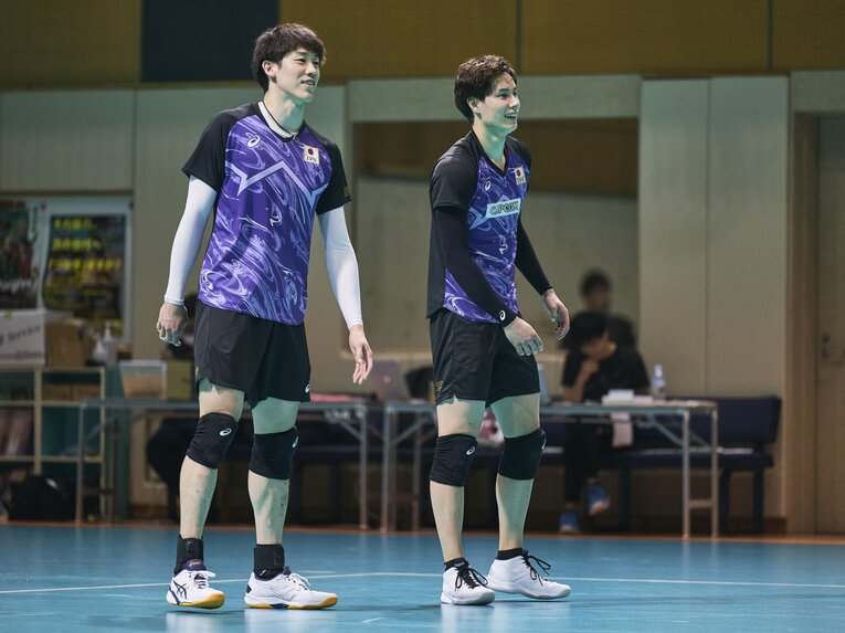 石川祐希、高橋藍（日本代表合宿の練習風景）©︎Yuki Suenaga