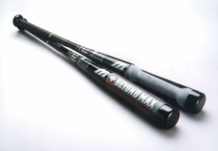 2002年当時の「ビヨンドマックス」。ヘッド部に柔らかい素材を使用し、打球の飛距離を伸ばした　©KYODO