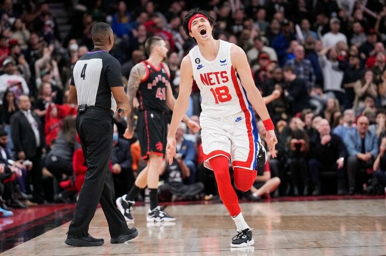 渡邊が「今季のベストゲーム」と振り返った現地時間2022年12月16日の古巣・ラプターズ戦 ／ photograph by Getty Images