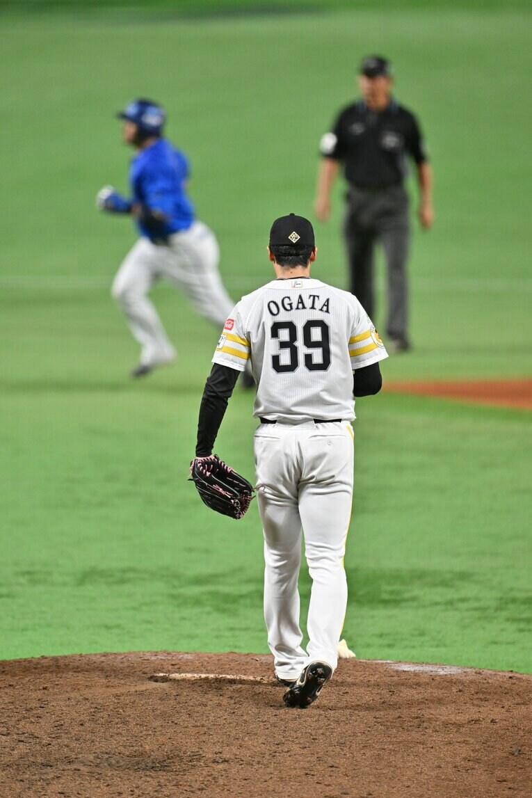 日本シリーズ第4戦、7回も続投した尾形崇斗は宮崎敏郎に痛恨の一発を浴びる　©︎Hideki Sugiyama