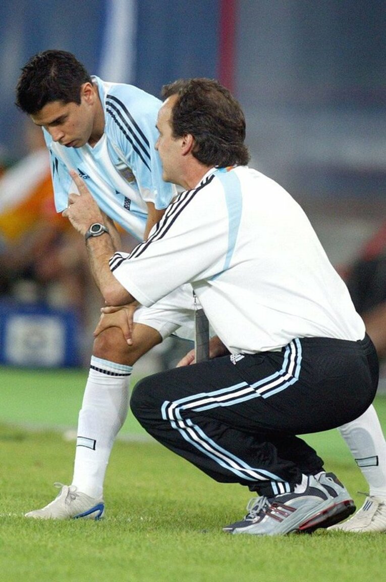 サビオラ（左）、ビエルサ ／ photograph by Getty Images