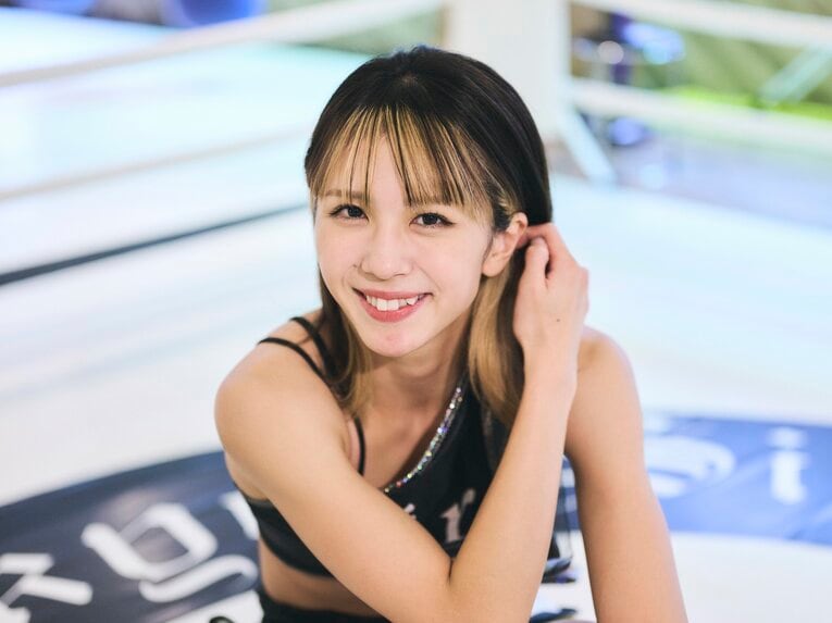 菅原美優22歳「アンチもいる中で成長してきた」話題の美容師兼業ファイターを支えた“先輩・武尊のアドバイス”《特別フォトインタビュー》(14)