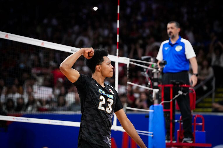 エバデダン ラリー（VNLアメリカ戦）　©︎Volleyball World