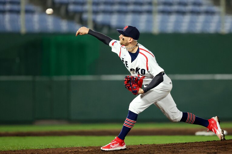 二刀流のエース、シュナイダー。本業は消防士　©Getty Images