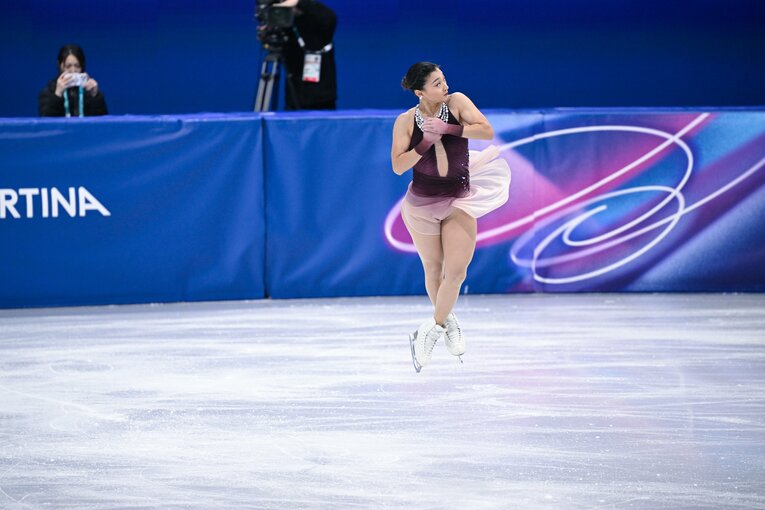 「めっちゃ、すぱっと決めました」坂本花織（25歳）が現役引退を”決断した理由” …ラスト五輪に向けた”最後の課題”とは「緊張とどう向き合うか」(8)