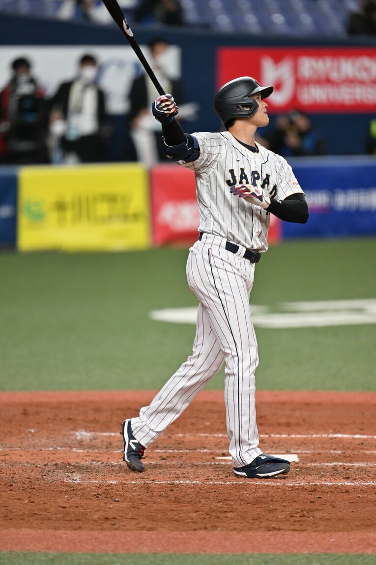 大谷の「詰まってるのに連発」（7枚中の5枚目）©Naoya Sanuki