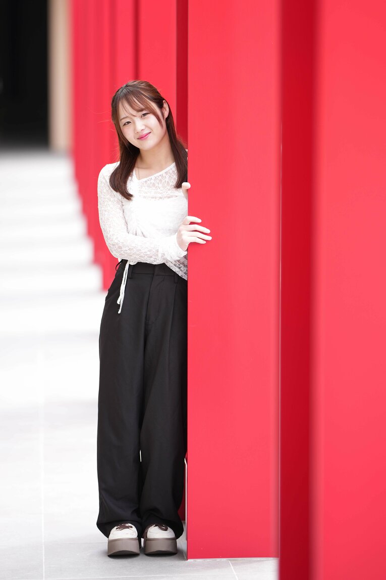 南小桃23歳の私服撮りおろしフォト（全21枚）　©Essei Hara