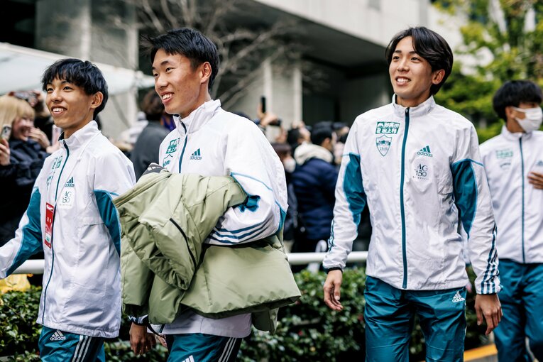 【大手町のゴール…オフショット】　©Kiichi Matsumoto