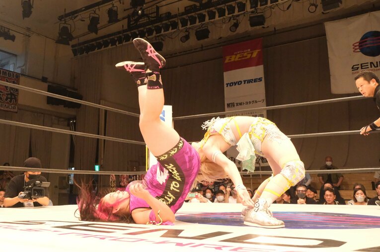 意地で投げた“ぽい捨て”ジャーマン（2枚目／2枚）　©Norihiro Hashimoto