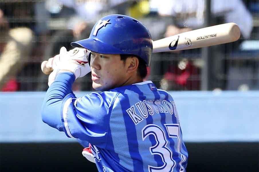 DeNAの新1番に楠本泰史が名乗り。ラミレス監督も「近いうちに1番」。<Number Web> photograph by Kyodo News