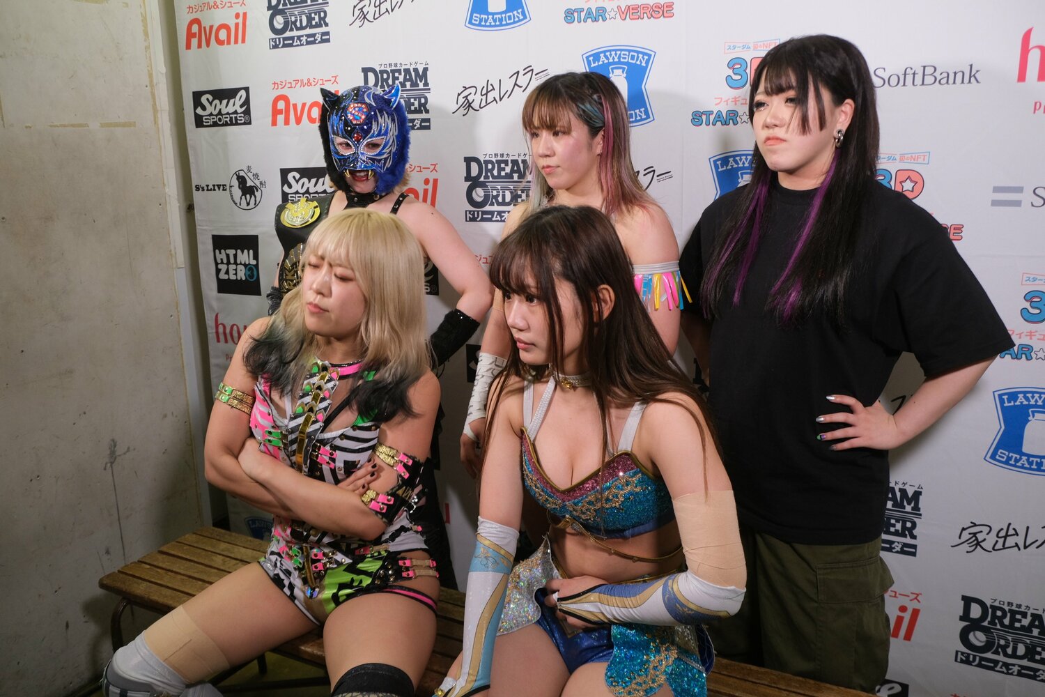 初めてチームを組んだ6月29日の後楽園大会。バックステージで手応えを語った　©Norihiro Hashimoto