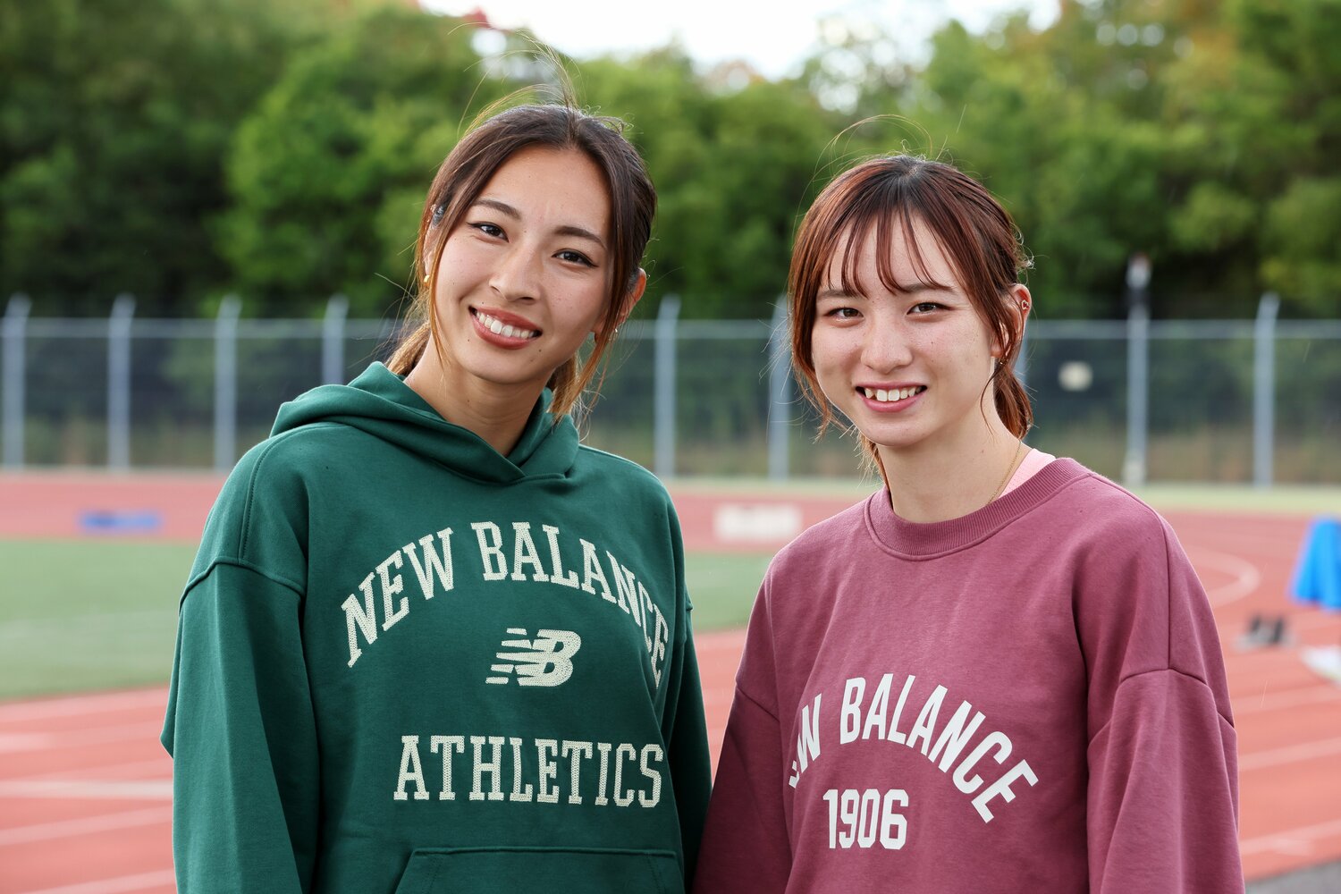 9月の日本インカレで2位に入った岡根（左）と3位の奥野（右）。どちらも日本屈指のスプリンターだ　©Shigeki Yamamoto