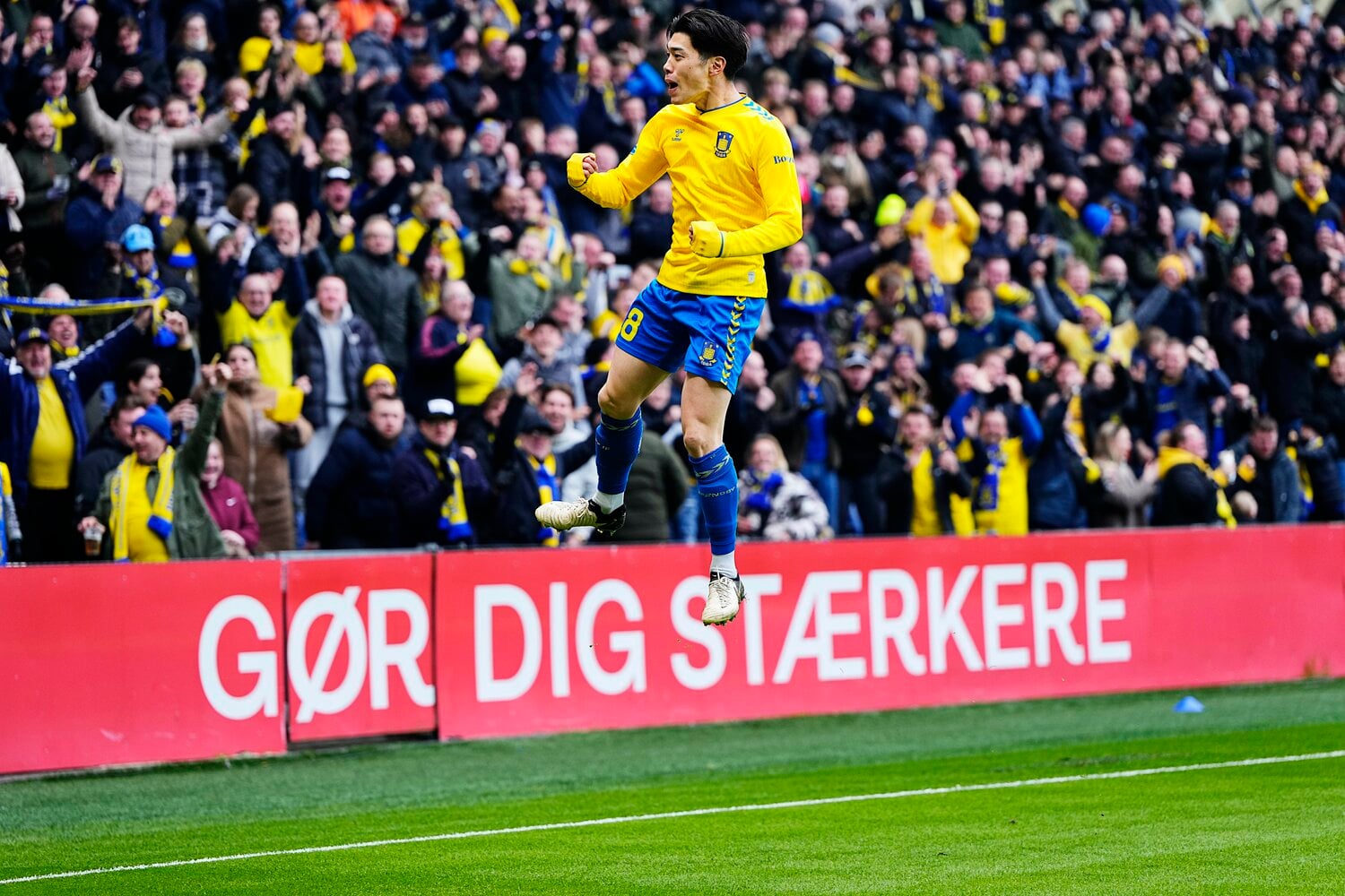 鈴木唯人はブレンビー（デンマーク1部）でリーグ戦9得点をマーク。ビッグクラブからの関心も伝えられる　©Ritzau Scanpix/JIJI PRESS