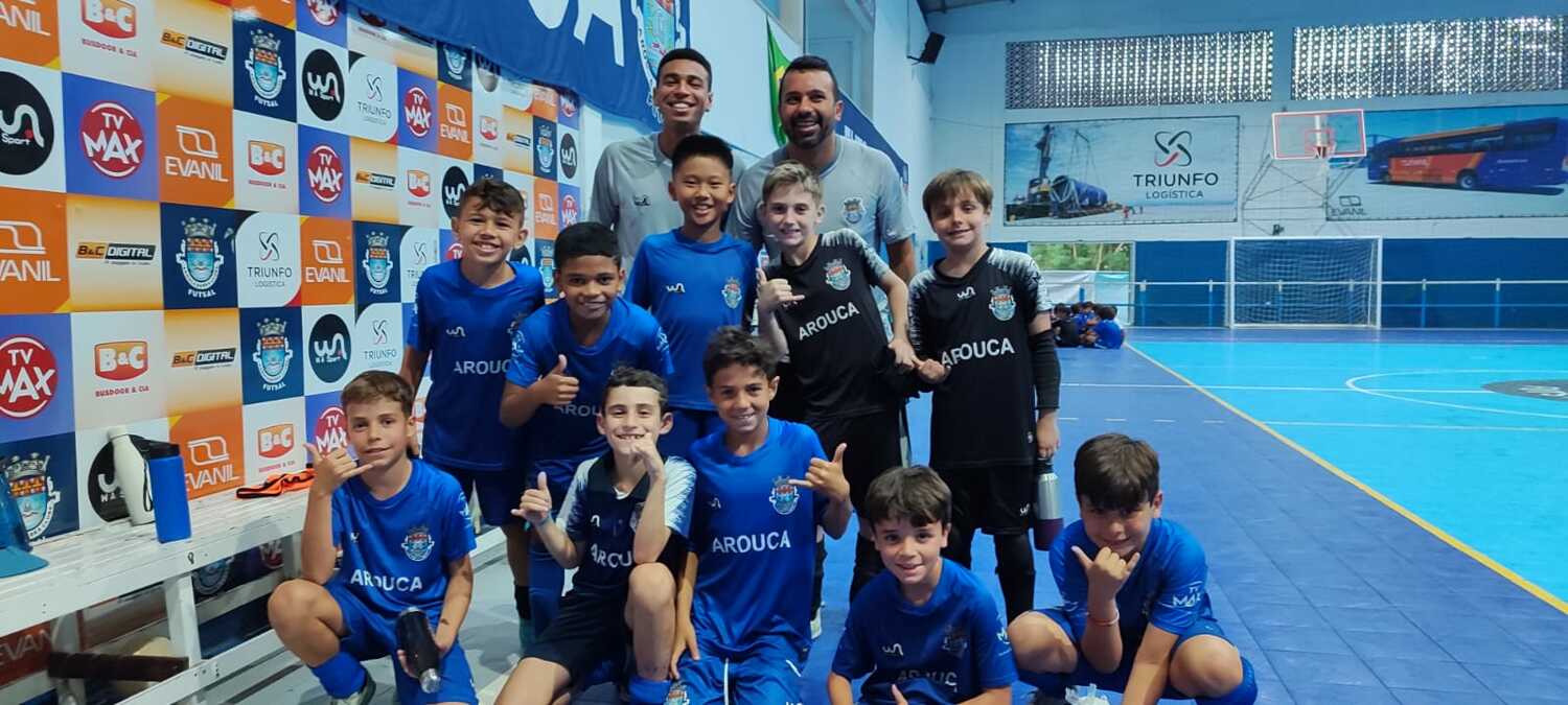 フットサルのチームメイトと　©Hiroaki Sawada