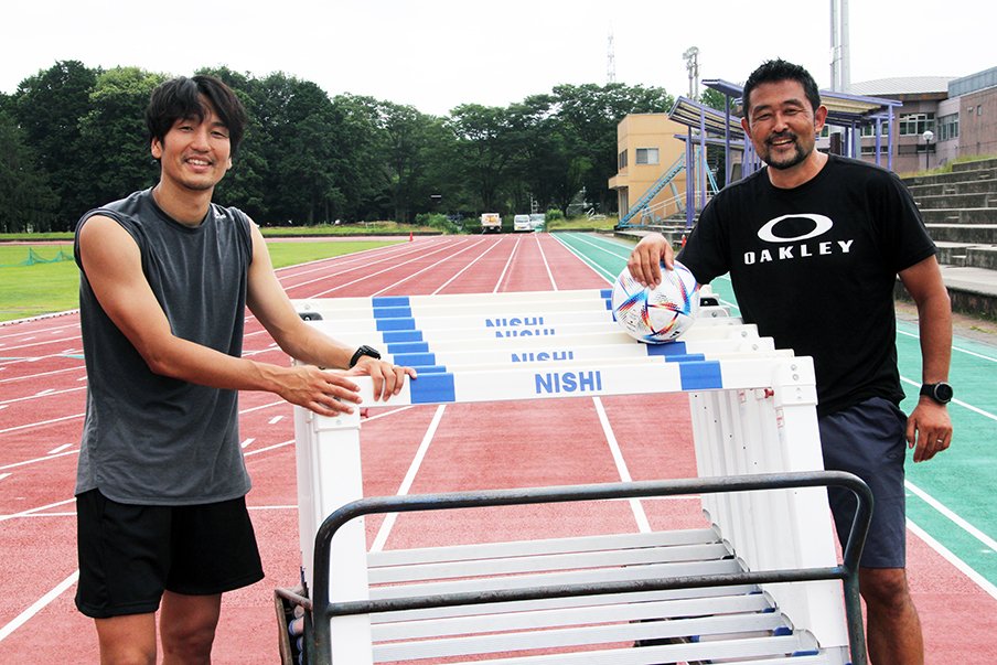 原口と谷川教授　©Satoshi Shigeno