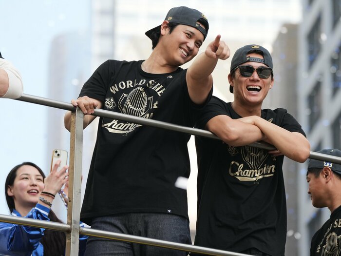 「ヤマモト以外は登板可能」“いい意味で”裏切ったロバーツ監督も山本由伸も大谷翔平も…「負ける選択肢はない」WS敗退寸前ドジャースの底力＜Number Web＞ photograph by AP/AFLO