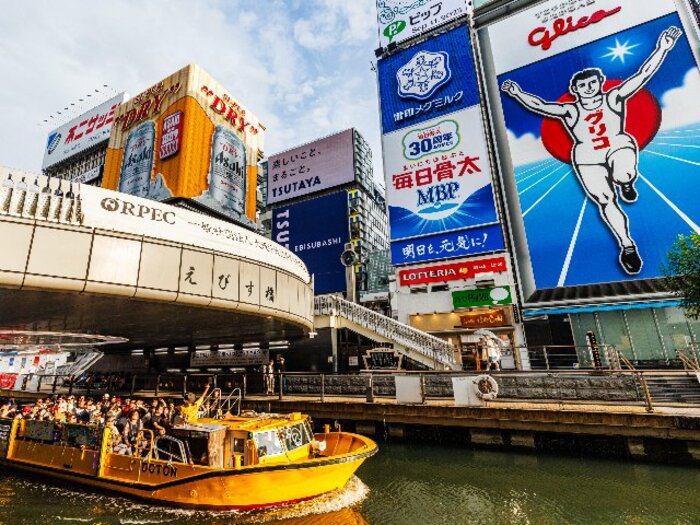 「じつは暗黒時代も数十人飛び込んでいた」なぜ阪神ファンは道頓堀ダイブする？ “異常だった”20年前5300人飛び込みでトラブル、逮捕者＆死者まで＜Number Web＞ photograph by Masashi Soiri