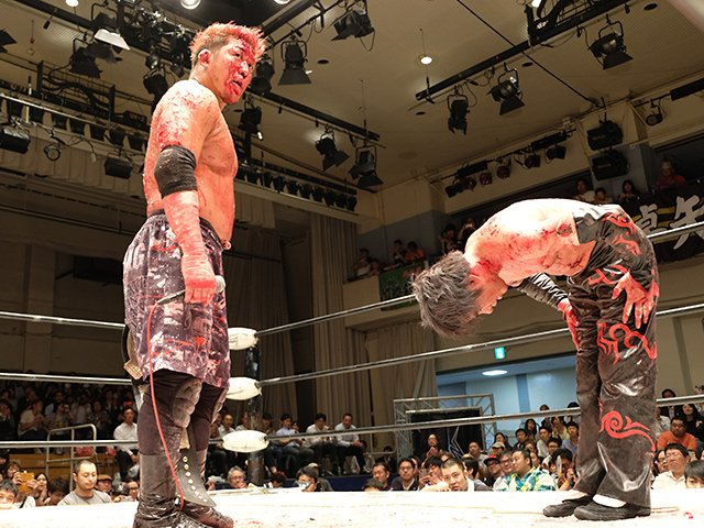 狂気と流血のデスマッチで「生きる」。竹田誠志と木高イサミの人生