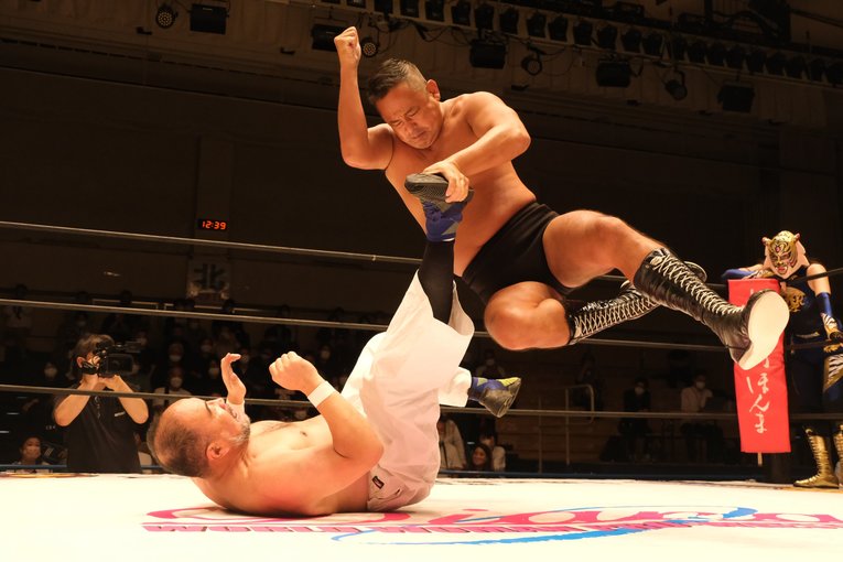 越中vs西村　©Norihiro Hashimoto