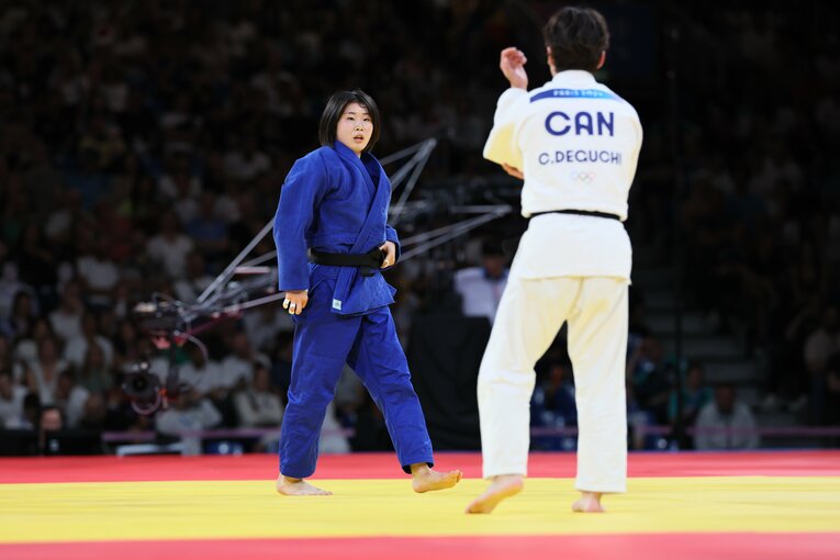 出口とホ・ミミの激闘　©Kaoru Watanabe/JMPA