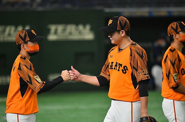 14勝を挙げて最多勝を獲得した菅野智之。他球団の視点に立てば彼を攻略できず、巨人独走を止められなかったと言える ／ photograph by Hideki Sugiyama