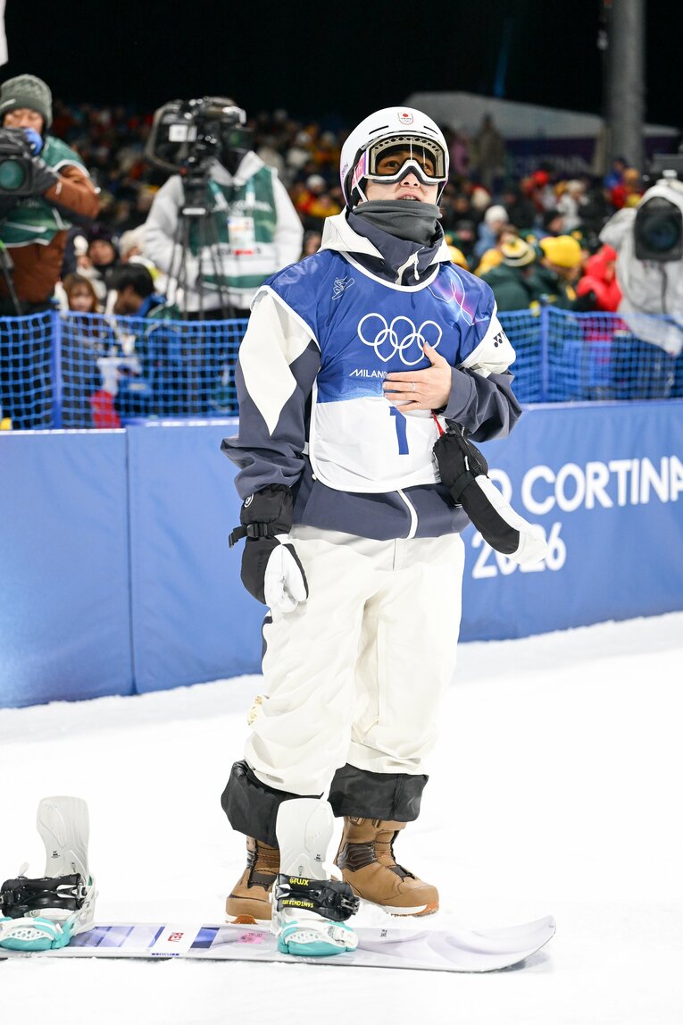 採点を待つ戸塚　©Nanae Suzuki/JMPA