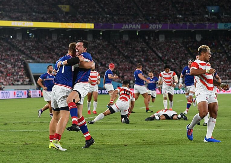 開始早々、キック処理のミスからロシアにトライを奪われた　©Getty Images