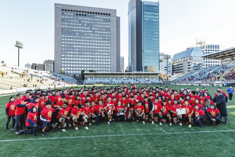 大学選手権の決勝では対抗戦で敗れた早大に雪辱を果たし4連覇を達成　©Kiichi Matsumoto