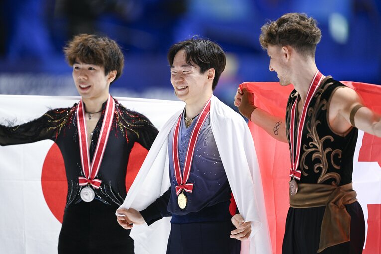 佐藤駿／NHK杯表彰式　©️Asami Enomoto