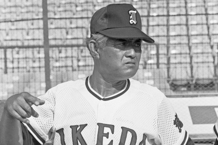 池田高校を率い、3度の甲子園優勝を果たした蔦文也監督 ／ photograph by AFLO