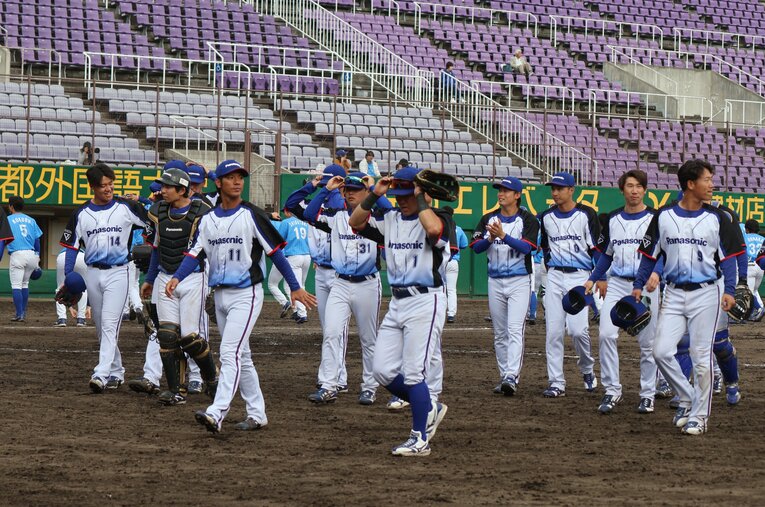 今季限りでの休部が発表されているパナソニック野球部。社会人野球の名門に何が起こったのだろうか？ ／ photograph by Fumi Sawai