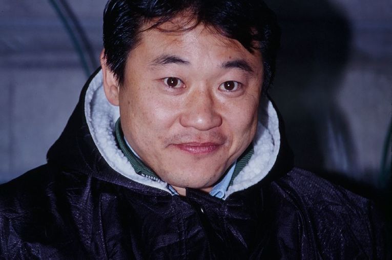 松木安太郎さん。1957年生まれ、63歳。1993年のJリーグ開幕からヴェルディ川崎の監督を務めた（写真は93年当時）。その後、95年から解説者としてのキャリアをスタート ／ photograph by J.LEAGUE